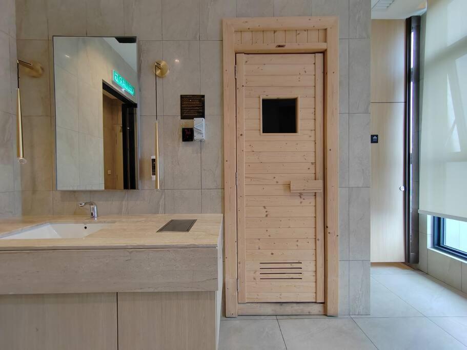 Axon Bukit Bintang_2br_pavillion * Kuala Lumpur
